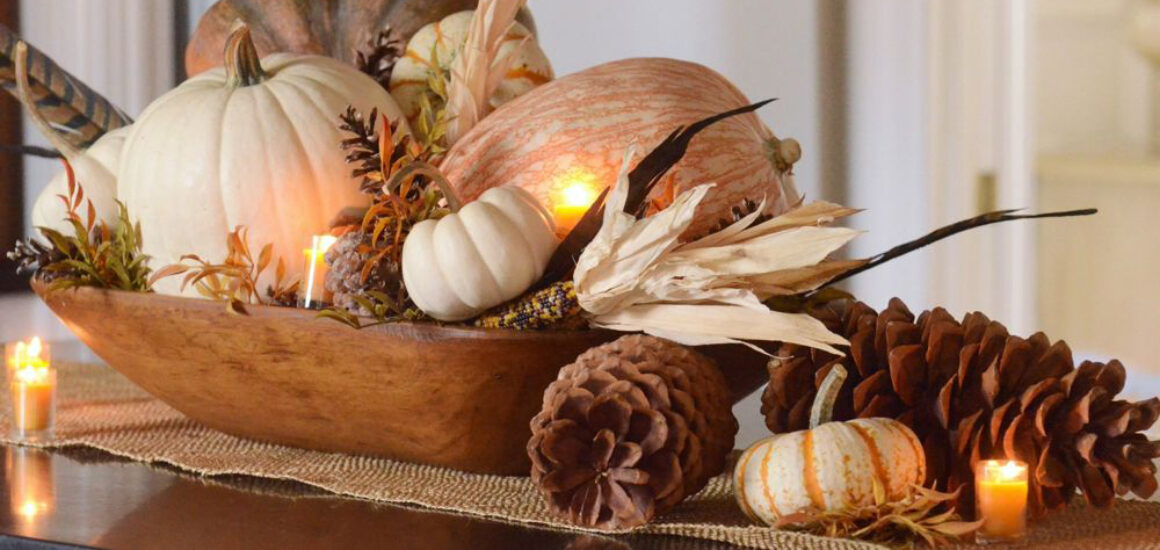 Neutral color natural fall centerpiece