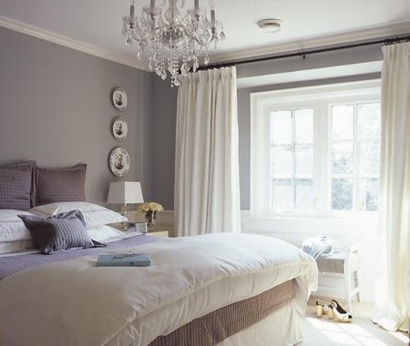 5 Ways to Make Your Bedroom Feel More Romantic