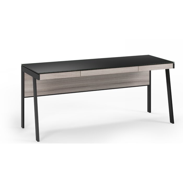 Sigma 6901 Desk With Drawer